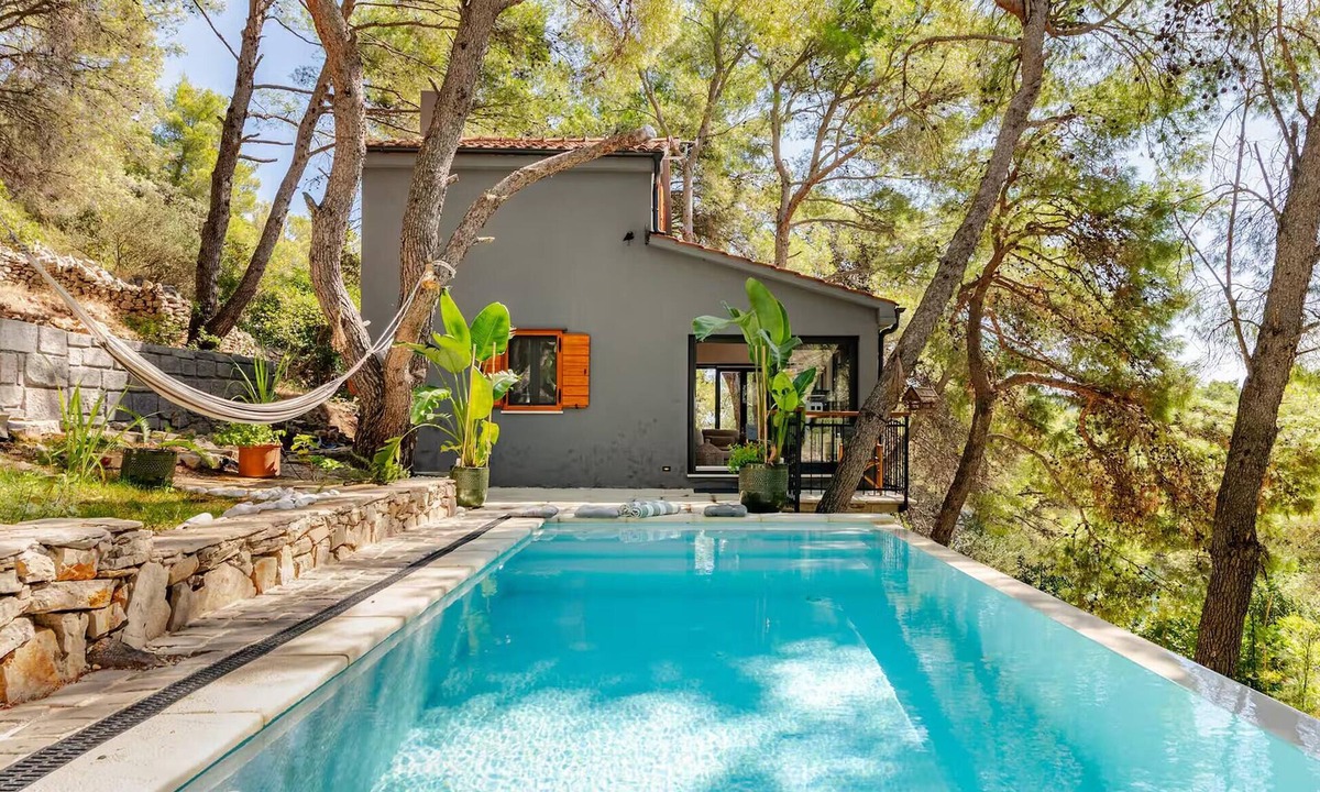 Solta House | Gorgeous home in Grohote