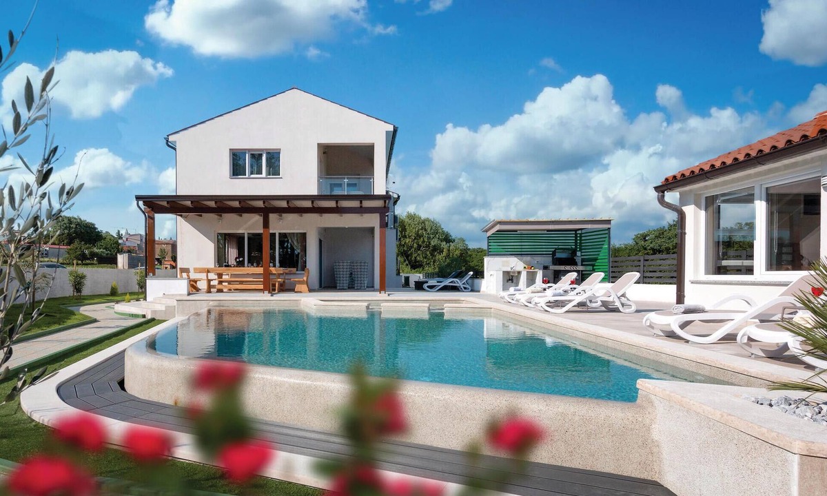 Holiday Marcana Persons Bedrooms | Marcana