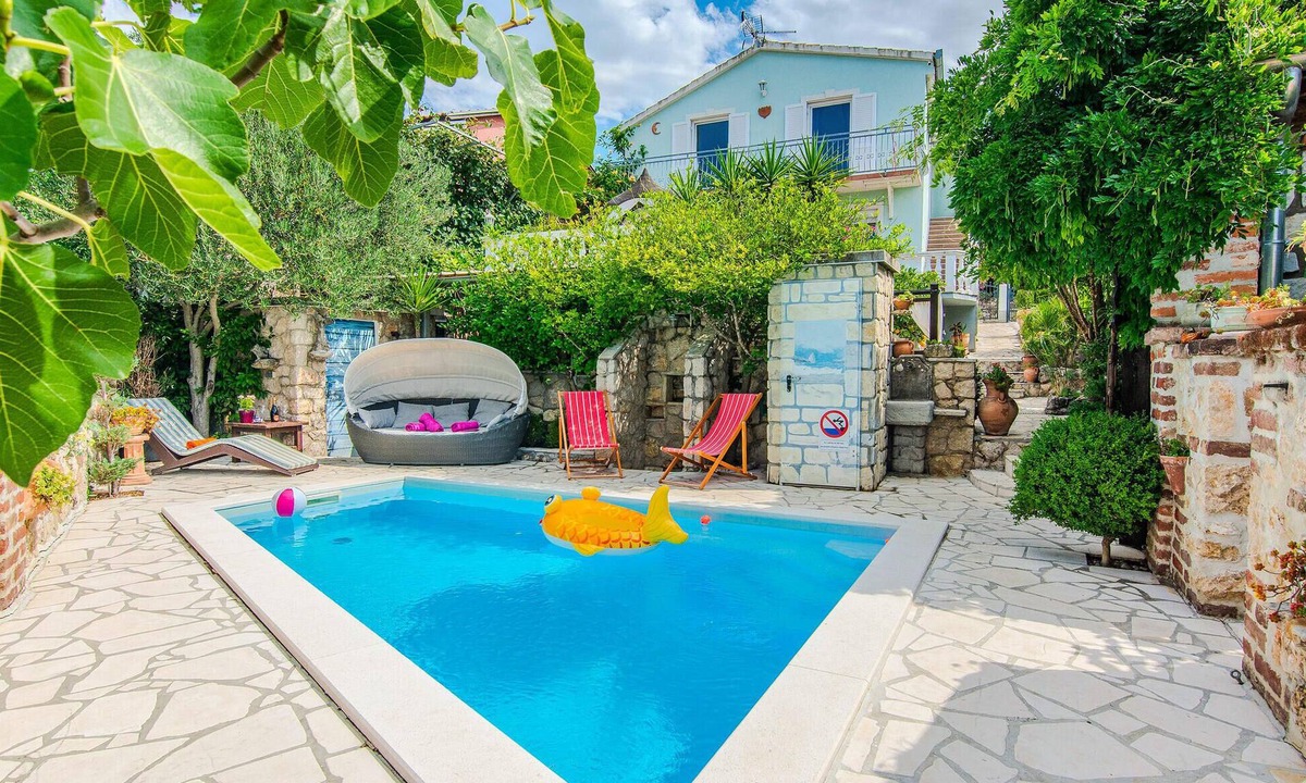 Maslenica House | Gorgeous home in Maslenica