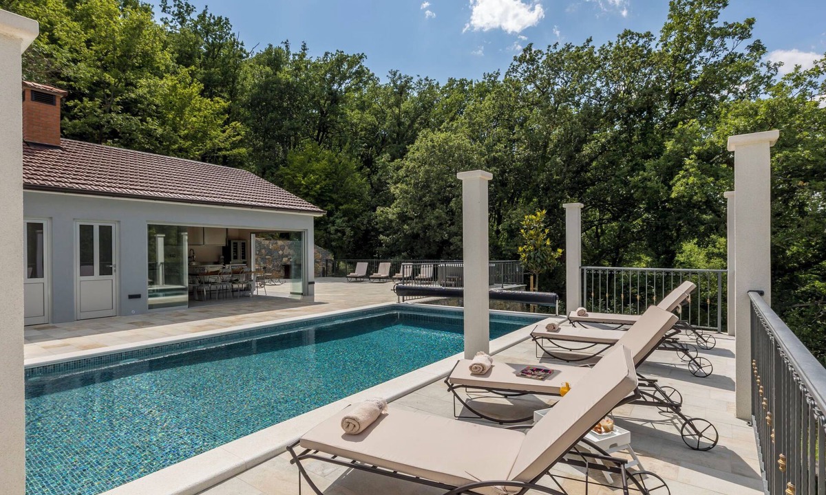 Omis House | Greystone by Interhome
