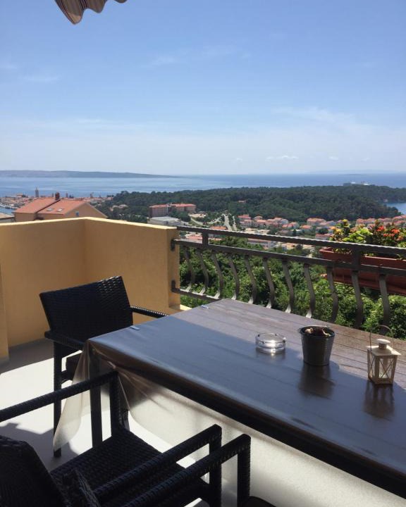 Mundanije House | Guest House Panorama
