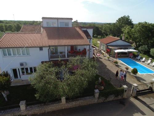 Valica Bed & Breakfast | Guest House Villa Soši
