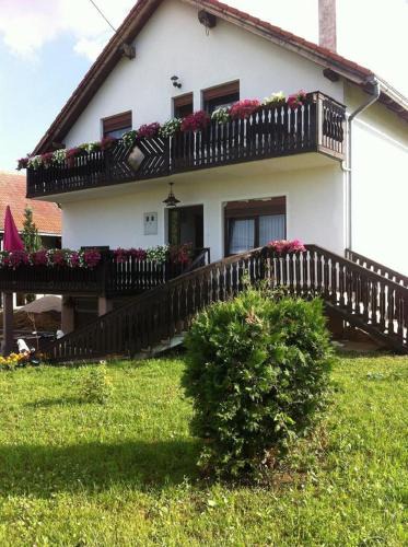 Rakovica House | Guesthouse Magdalena