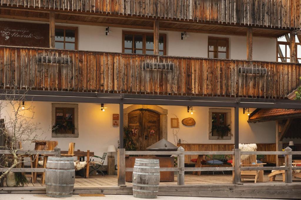 Dvor House | Guesthouse Novak