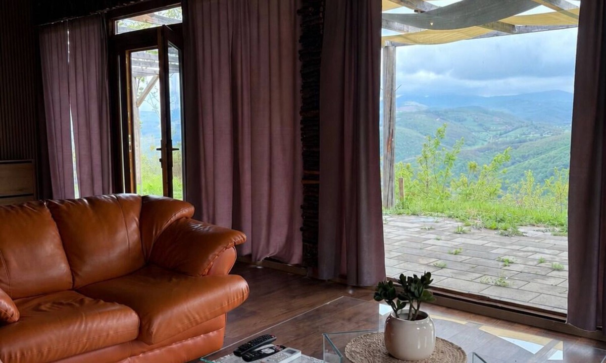 Kosovo Villa | Hana’s Villa, beautiful lake view