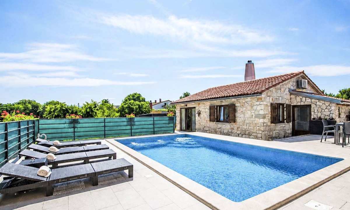 Kapelica House | Haus Plum by Interhome