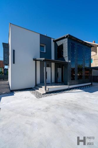 Sanski-Most Apartment | Hazam Aparthotel