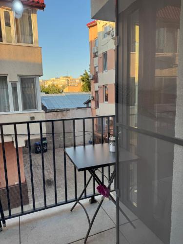 Sector 2 Apartment | High-end Apartments near Old Town - Central Location
