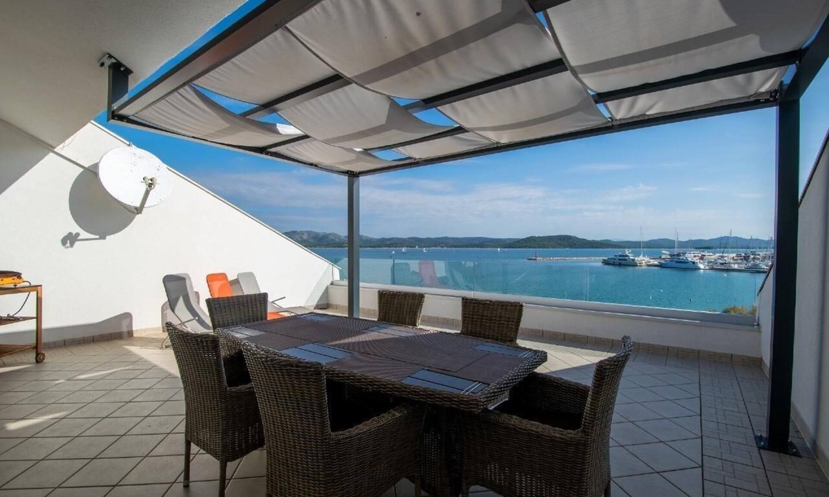 Municipality of Murter Apartment | Holiday apartment Betina for 1 - 8 persons with 2 bedrooms - Holiday apartment