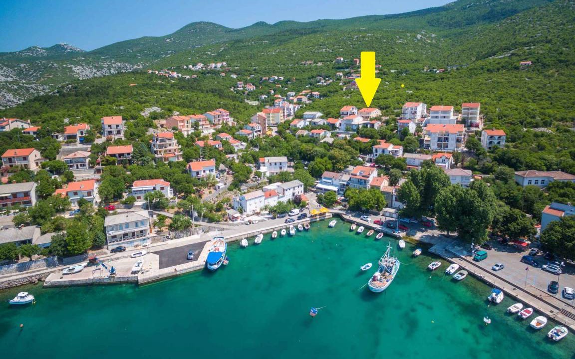 Klenovica Apartment | Holiday apartment with air conditioning and sea view