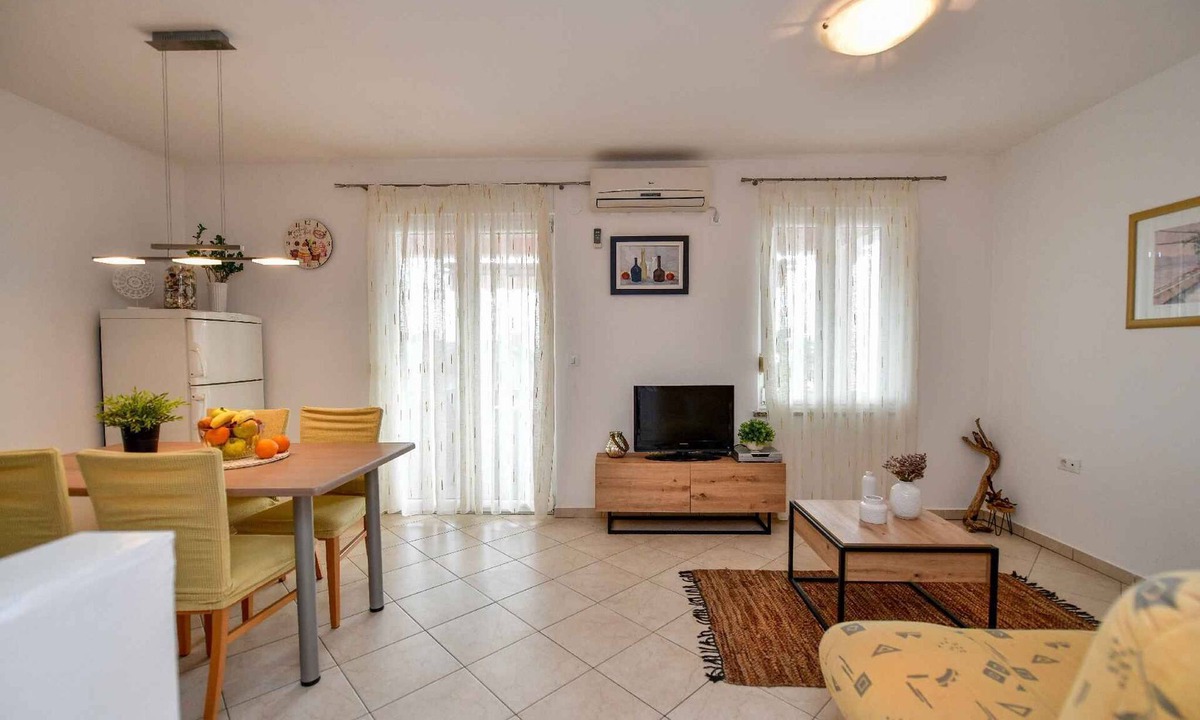 Stara Baska Apartment | Holiday apartment mit Terrasse und Meerblick
