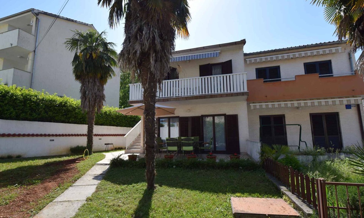 Porat Apartment | Holiday apartment mit Terrasse und Grill