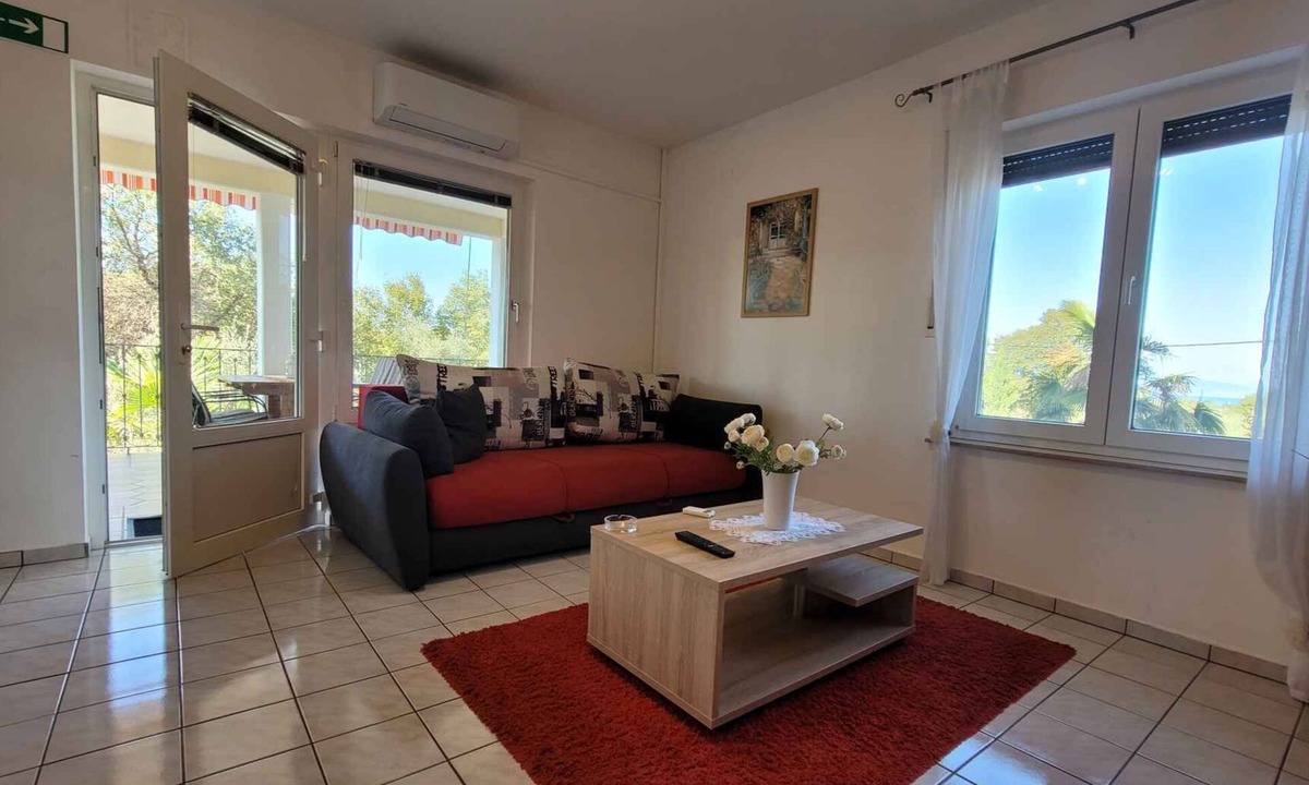 Milovcici Apartment | Holiday flat with balcony