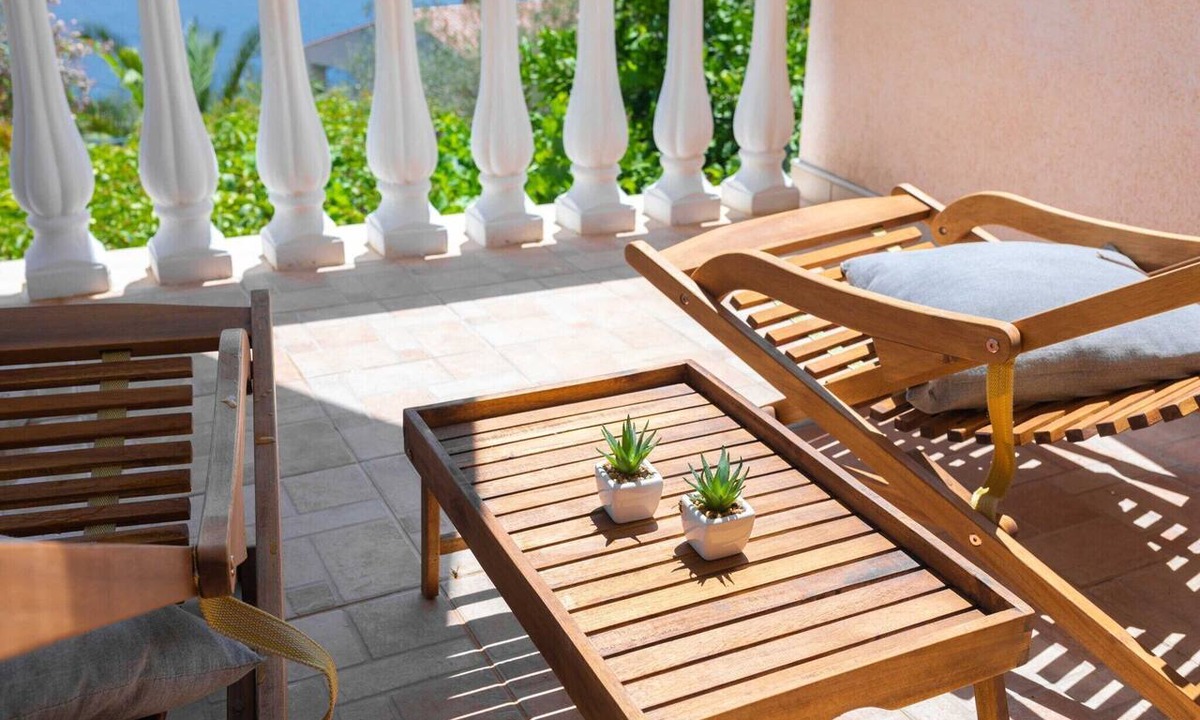 Vela Luka House | Holiday Home Diana - Five Bedroom House with Terrace and Sea View
