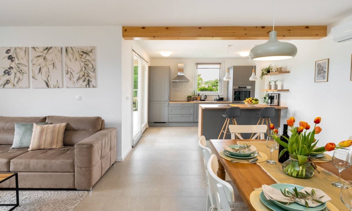 Labin House | Holiday Home Milevoj - Three Bedroom Holiday Home