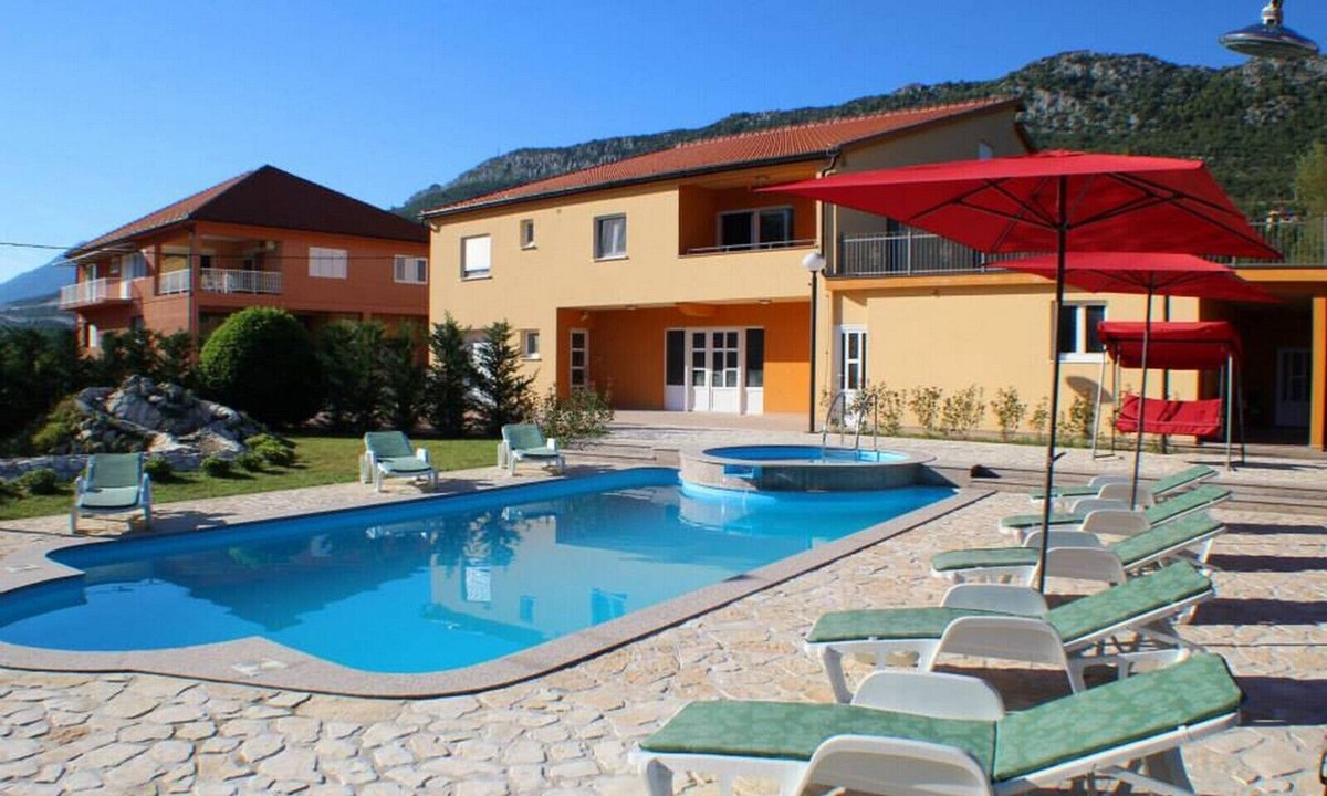 Dusina House | Holiday Home Nadalina
