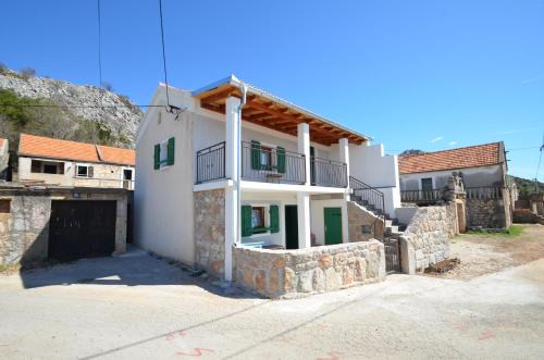 Holiday Paklenica | Starigrad