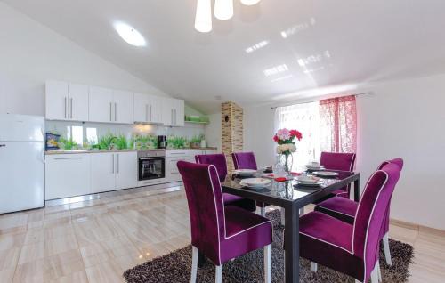 Ledenice Villa | Holiday Home Petra