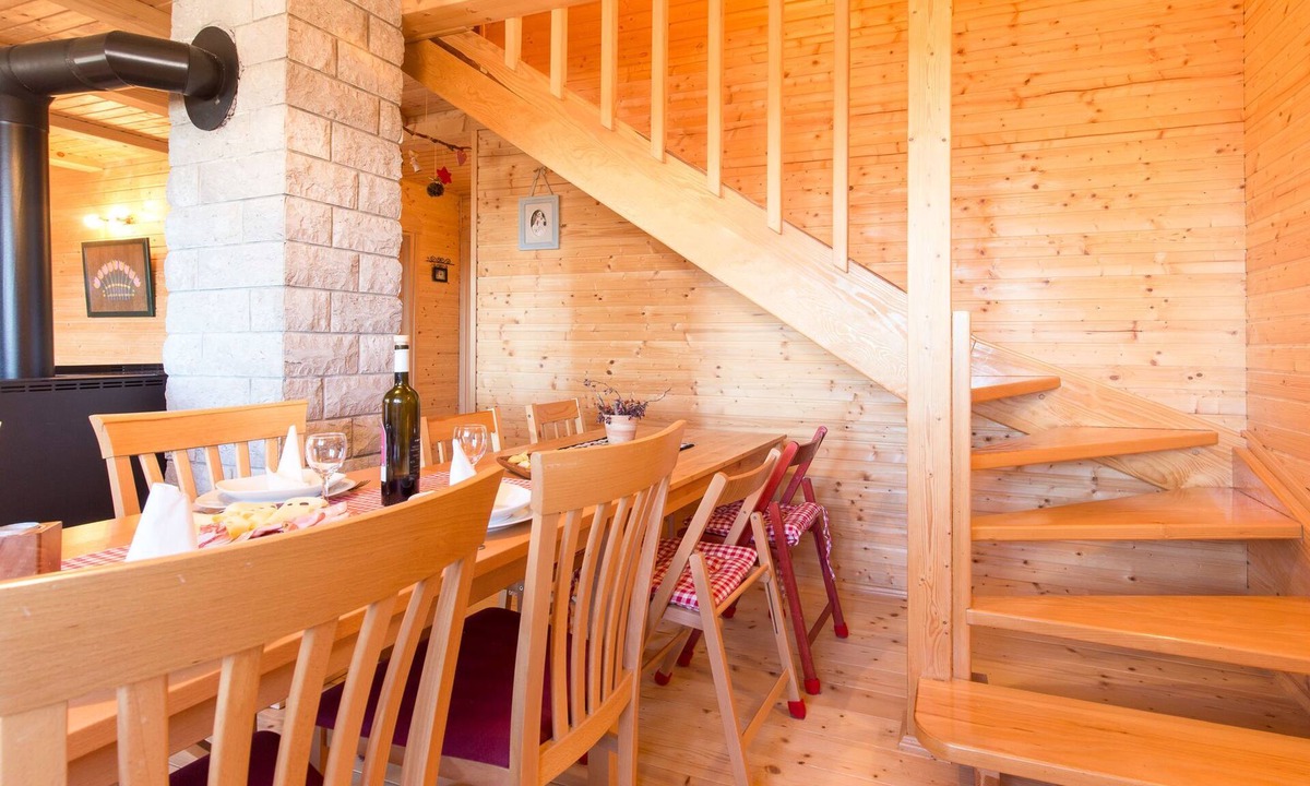 Ravna Gora House | Holiday Home Ravna Gora near Risnjak Park