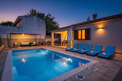 Marcana Villa | Holiday House Gortan for 7 people near Pula with children playground and heated pool