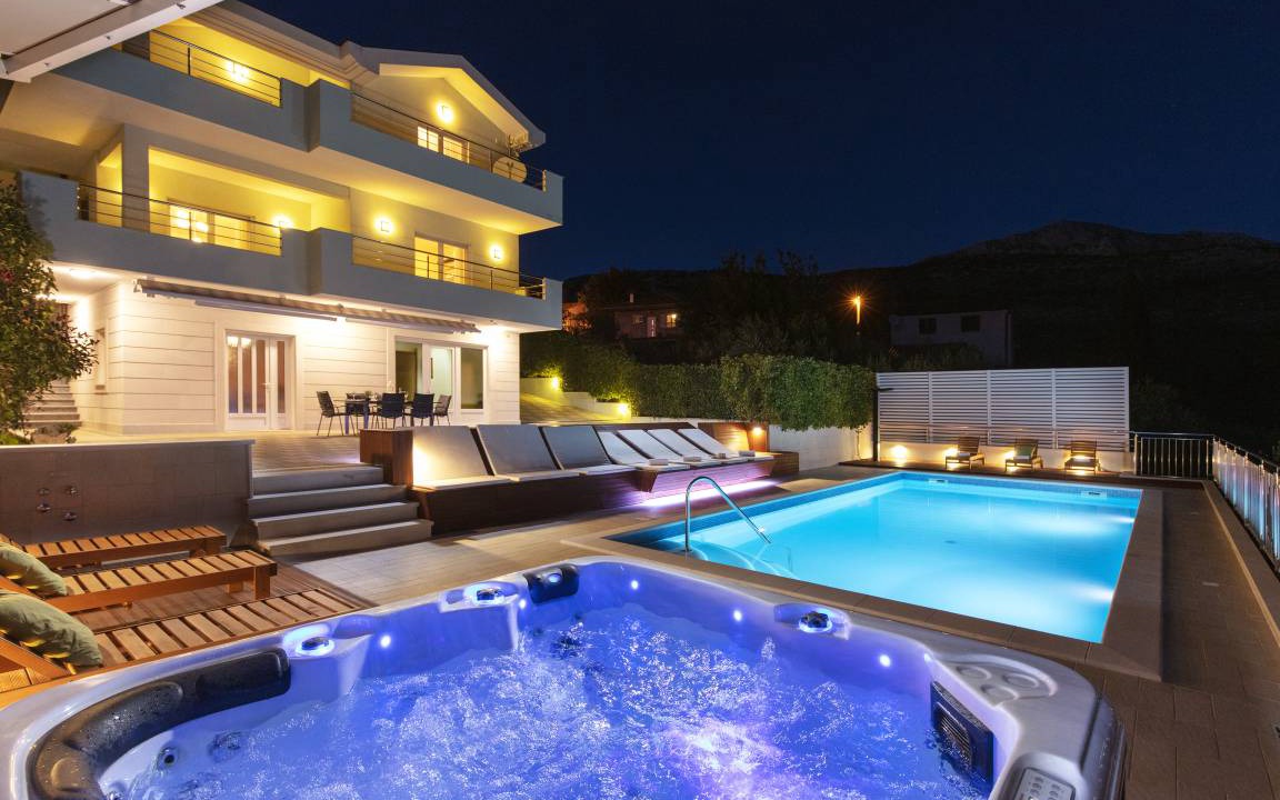 Tugare House | Holiday house Tugare for 1 - 8 persons with 4 bedrooms - Holiday home