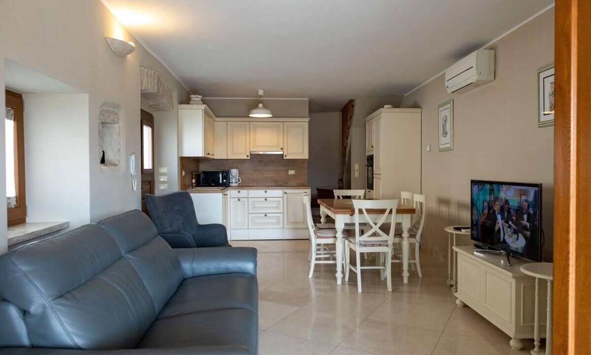 Beram House | Holiday house with private pool for 8 persons approx. 130 qm in Beram, Istria (Interior of Istria)