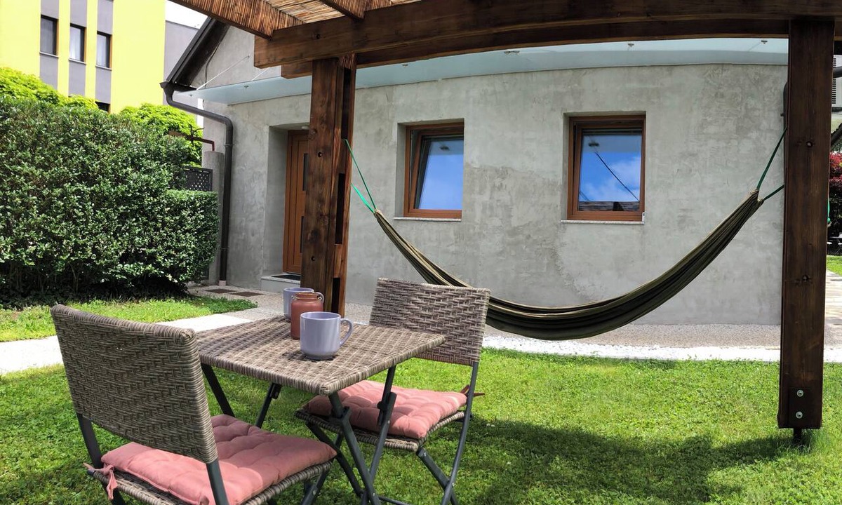 Ljubljana City Centre Apartment | Hortus 🌳 House: Green heart of the green city