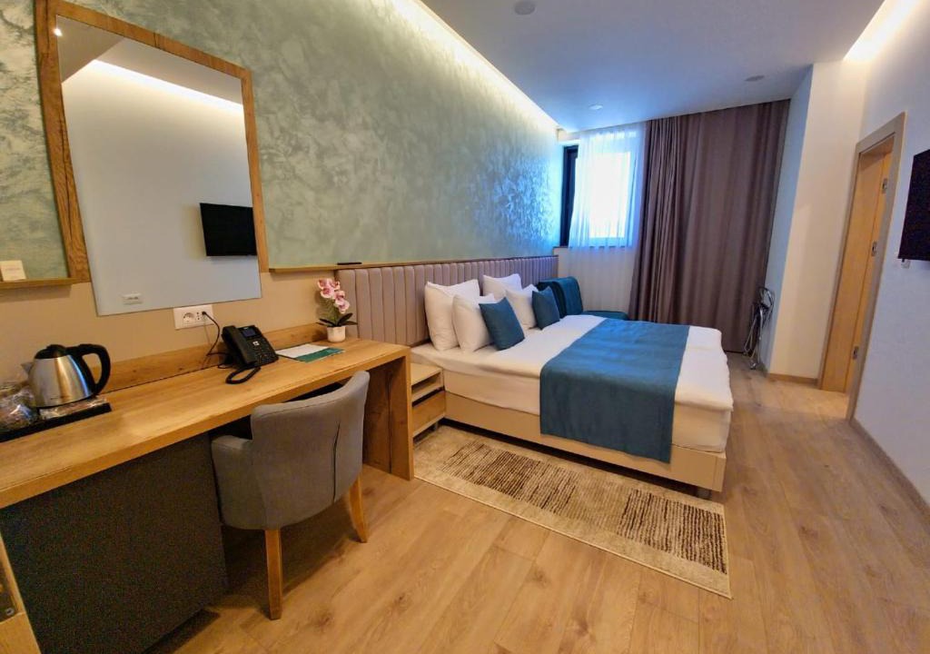 Bisce Polje Hotel | Hotel Emerald