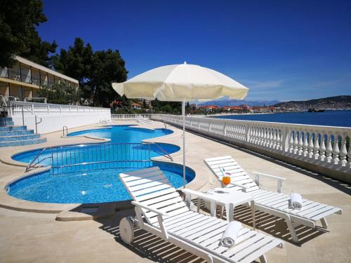 Seget Donji Hotel | Hotel Val