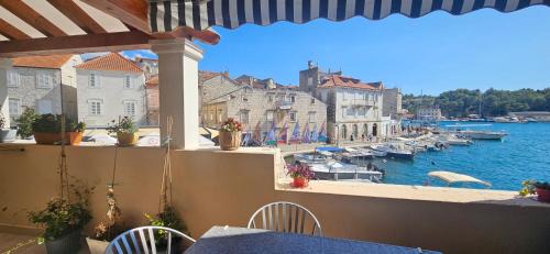 Milna (Brac) Apartment | House Benbello