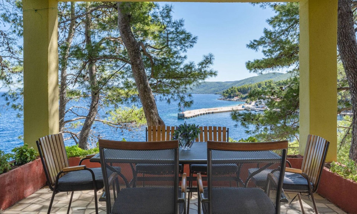 Prigradica Villa | House Katarina by Villas Guide