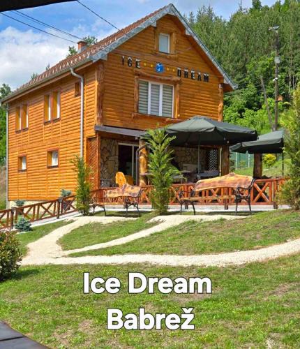 Leposaviq District Villa | Ice Dream Babrez