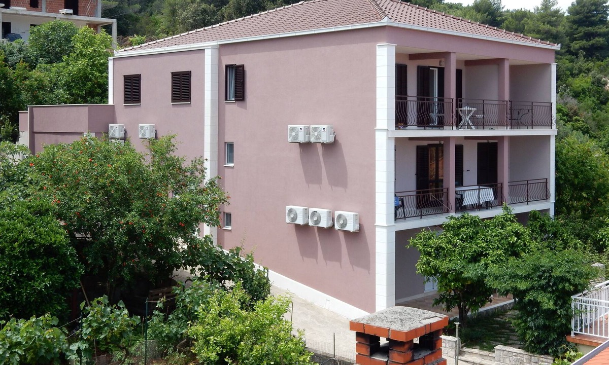 Loviste Apartment | Indira Apartment's A3