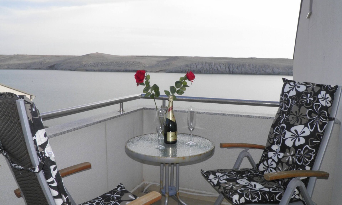 Island Pag Seafront | Dinjiska