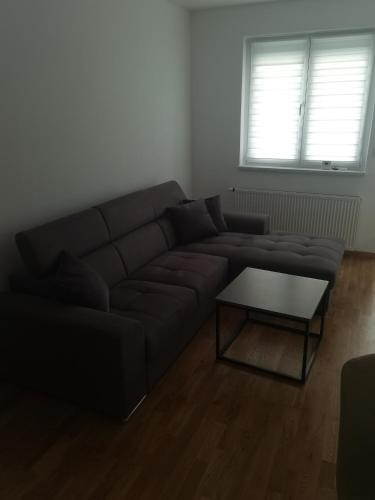 Canton 10 Apartment | Ivan