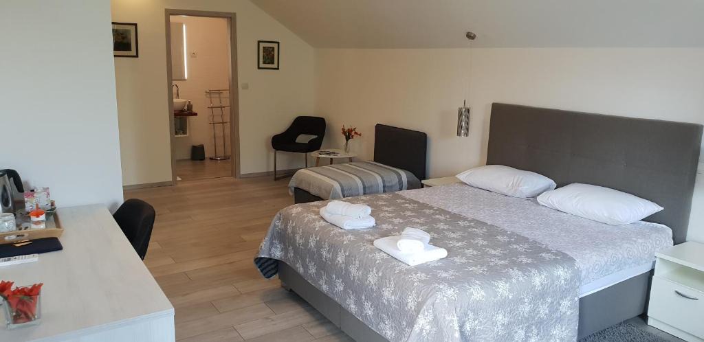 Velika Gorica House | KE-TO Zagreb Airport Rooms
