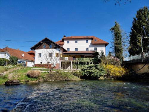Krka Hotel | Krka River Lodge