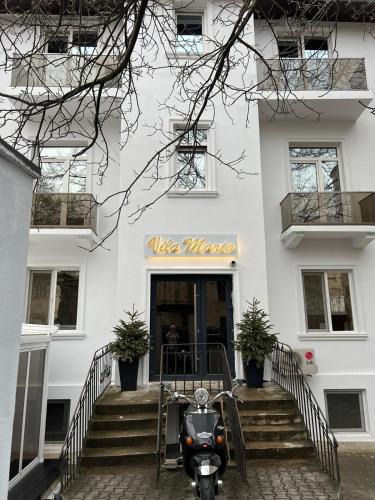 Gara de Nord Hostel | La Vila Maria