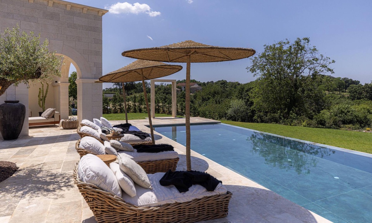 Sveti Petar u Sumi Villa | LaMaison - stylish brand new villa featuring heated pool all year round