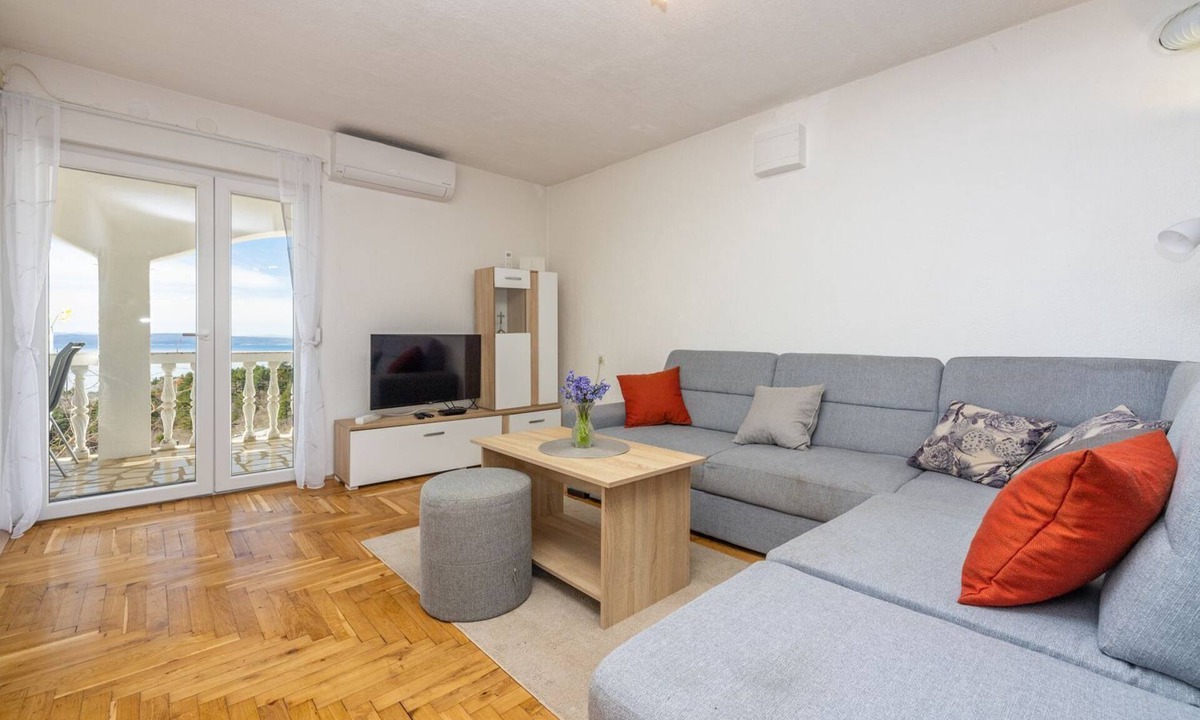 Klenovica Apartment | Light-flooded flat with great sea views, washing machine - dog-friendly