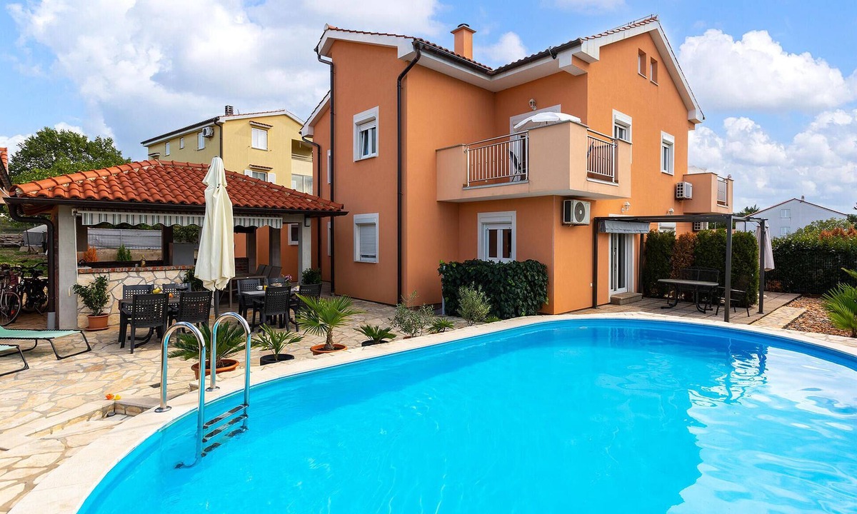 Sveti Vid-Miholjice Apartment | Lovely apartment in Sveti Vid-Miholjice with WiFi