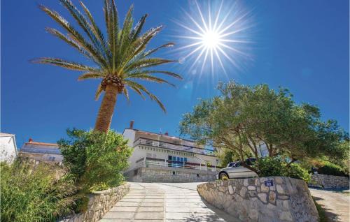 Rab Apartment | Lovely Apartment In Banjol With Wifi