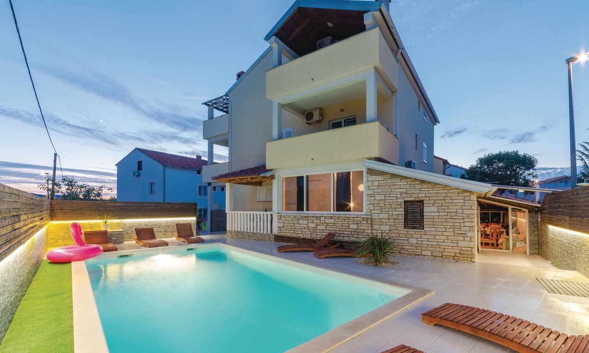 Biograd na Moru Apartment | Lovely apartment in Biograd with house sea view