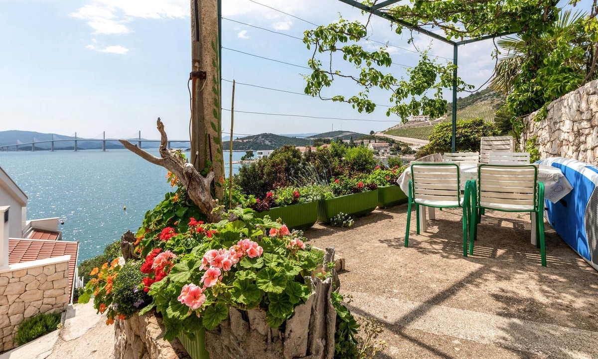 Klek Apartment | Lovely apartment in Klek with WiFi
