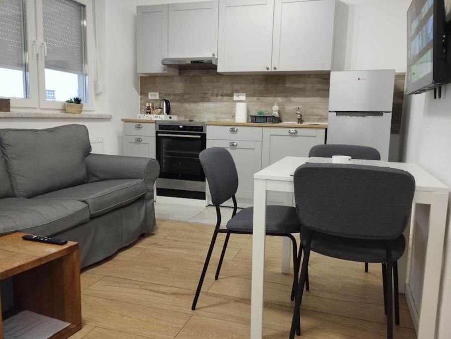 Varazdin Apartment | Lovely flat, city center with free parking