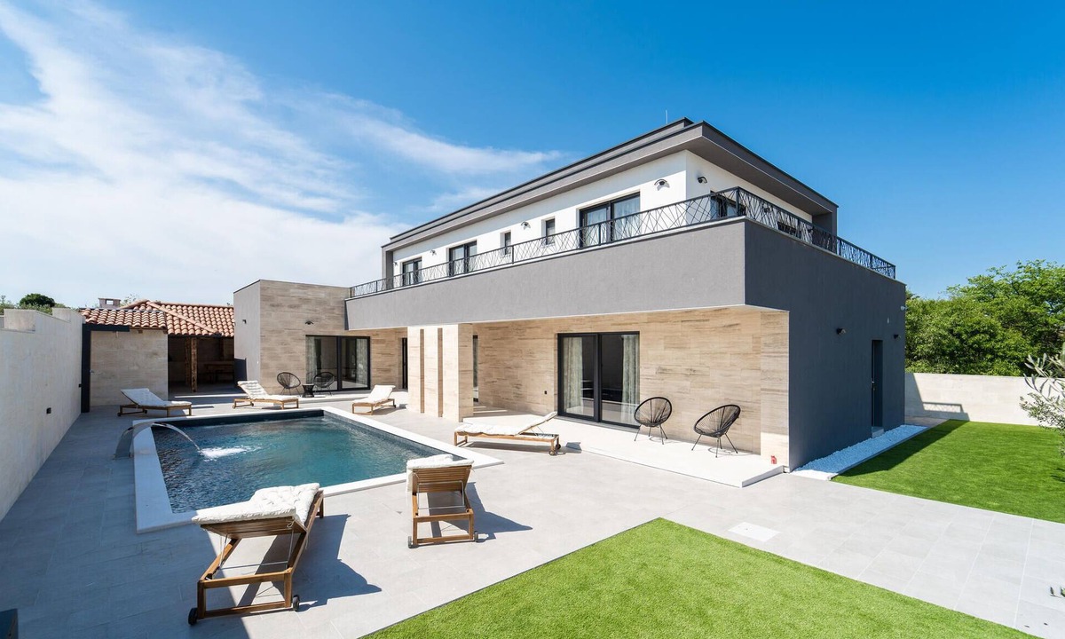 Benkovac House | Lovely home in Miranje Donje