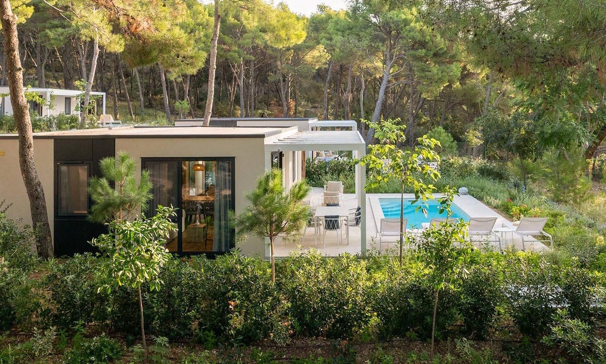 Seget Vranjica House | Lovely home in Seget Vranjica with sauna