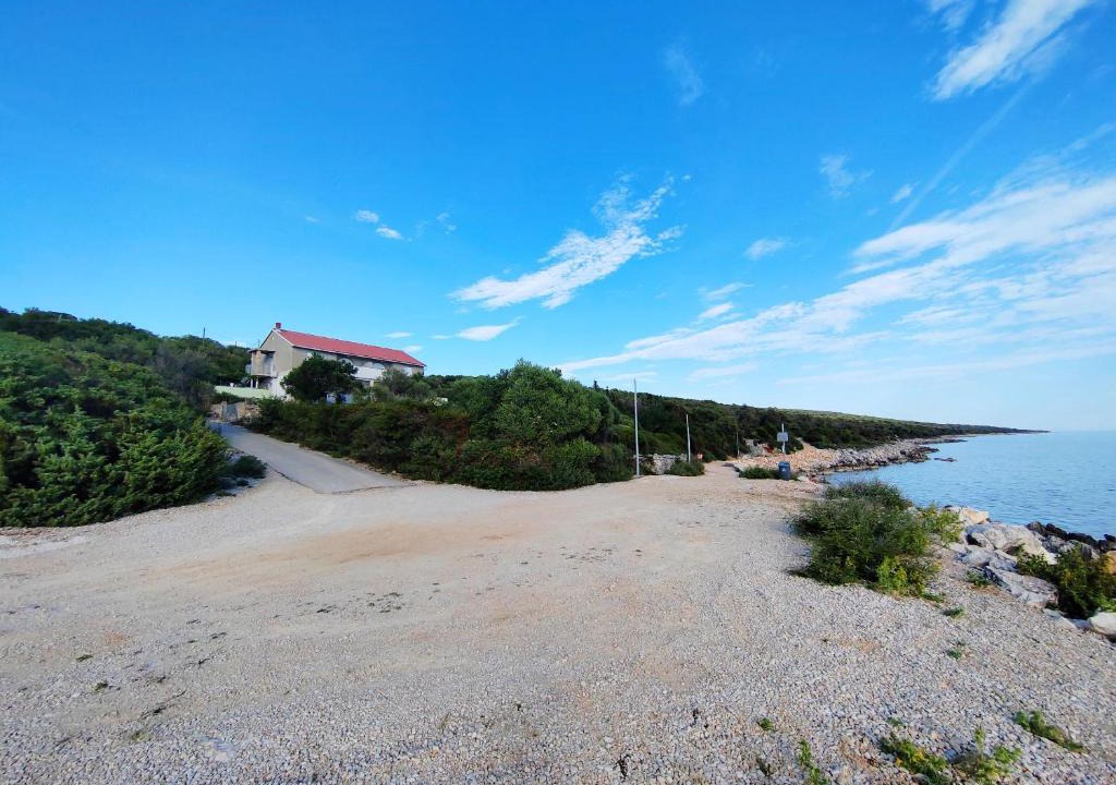 Lun Apartment | Lun Si-Mone House on the Sea and Beach