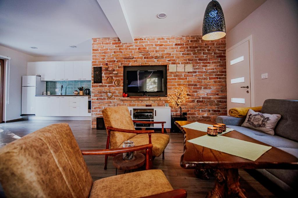 Risovac Ski Chalet | Luna