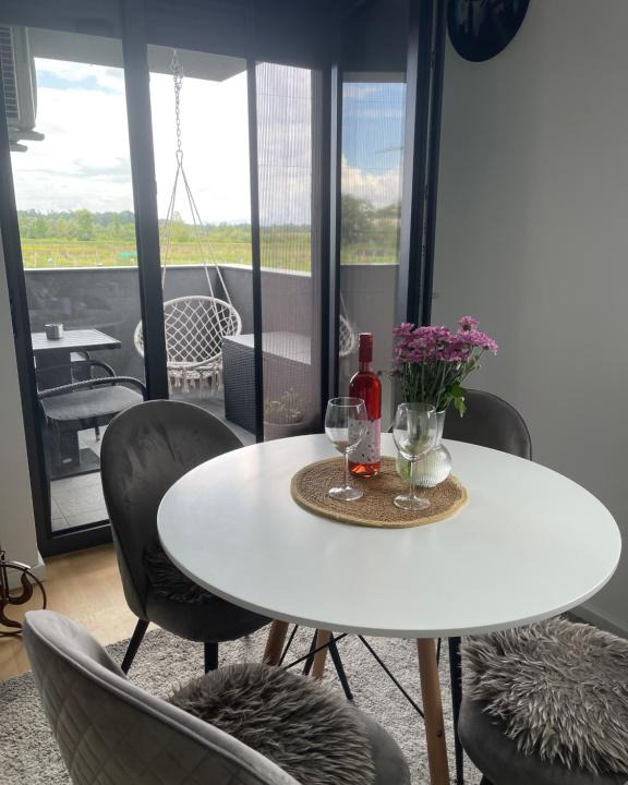 Zapresic Apartment | Luna,central,self-check in,AC,WI-FI, washer,free parking